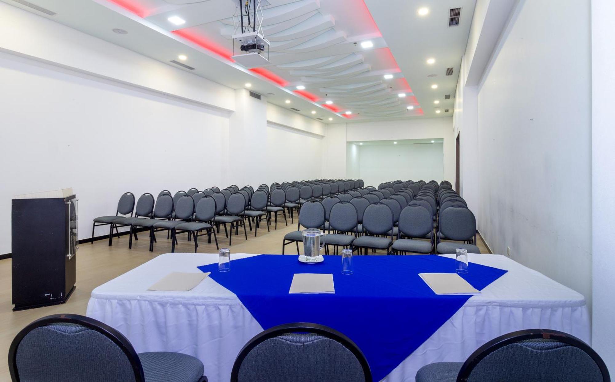 Hotel Baroca Montería Екстериор снимка